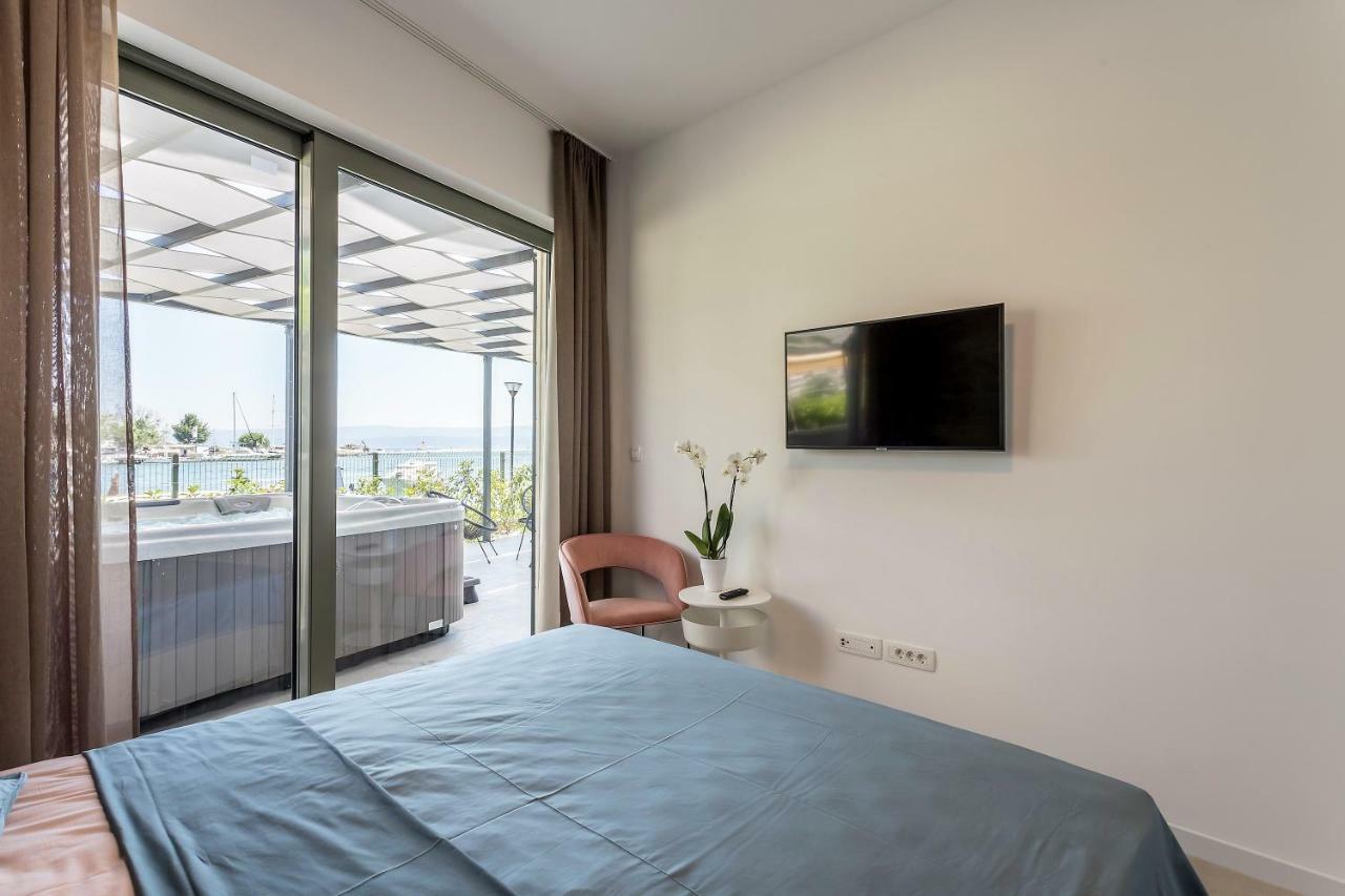 Luxury Apartment With Hot Tub Omiš Dış mekan fotoğraf