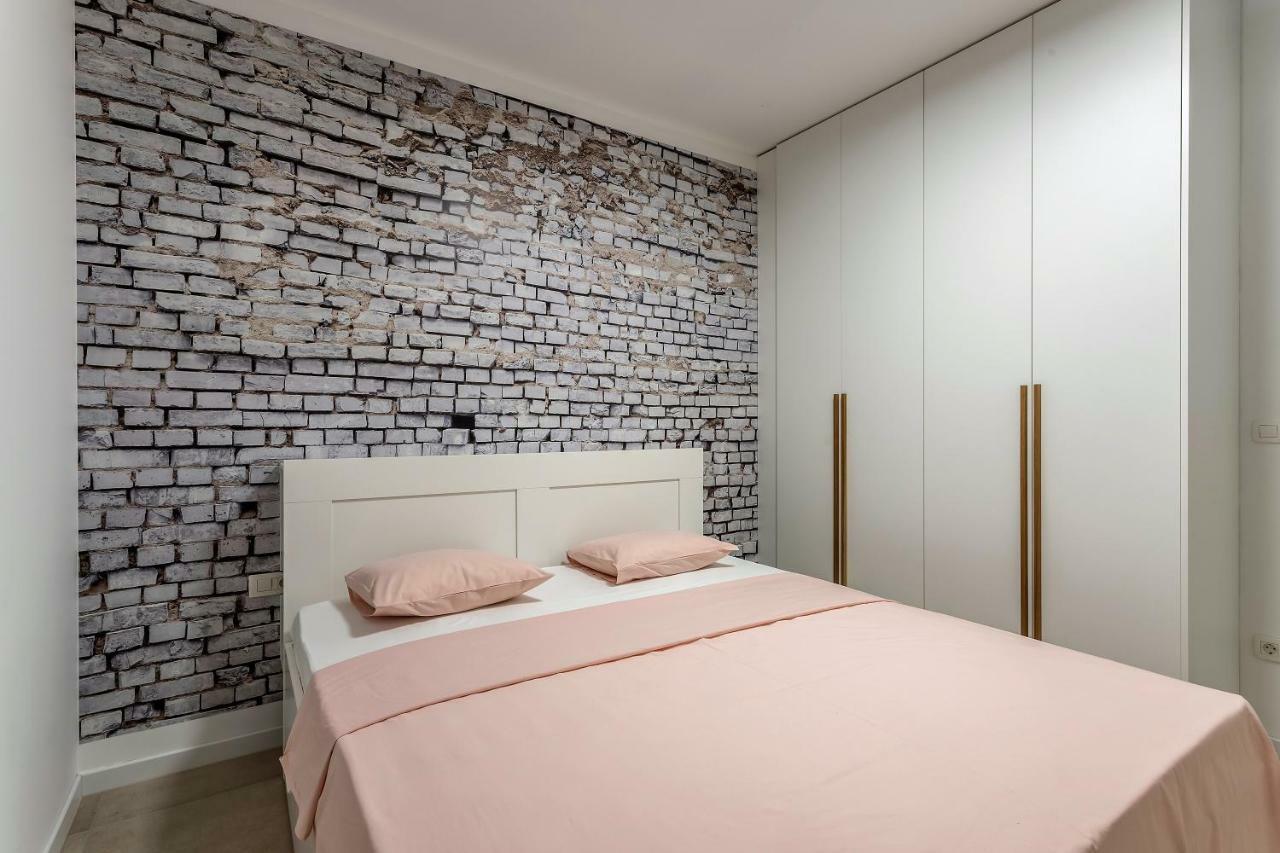 Luxury Apartment With Hot Tub Omiš Dış mekan fotoğraf