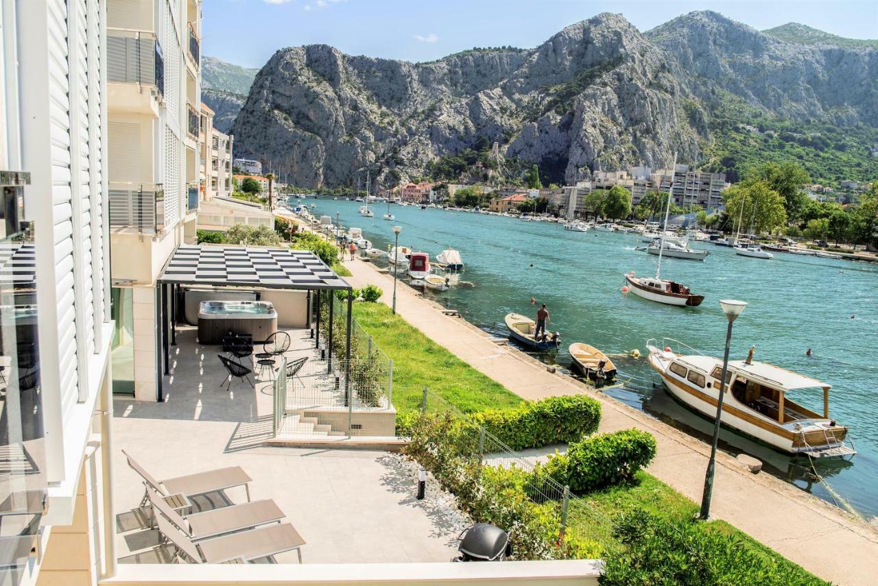 Luxury Apartment With Hot Tub Omiš Dış mekan fotoğraf